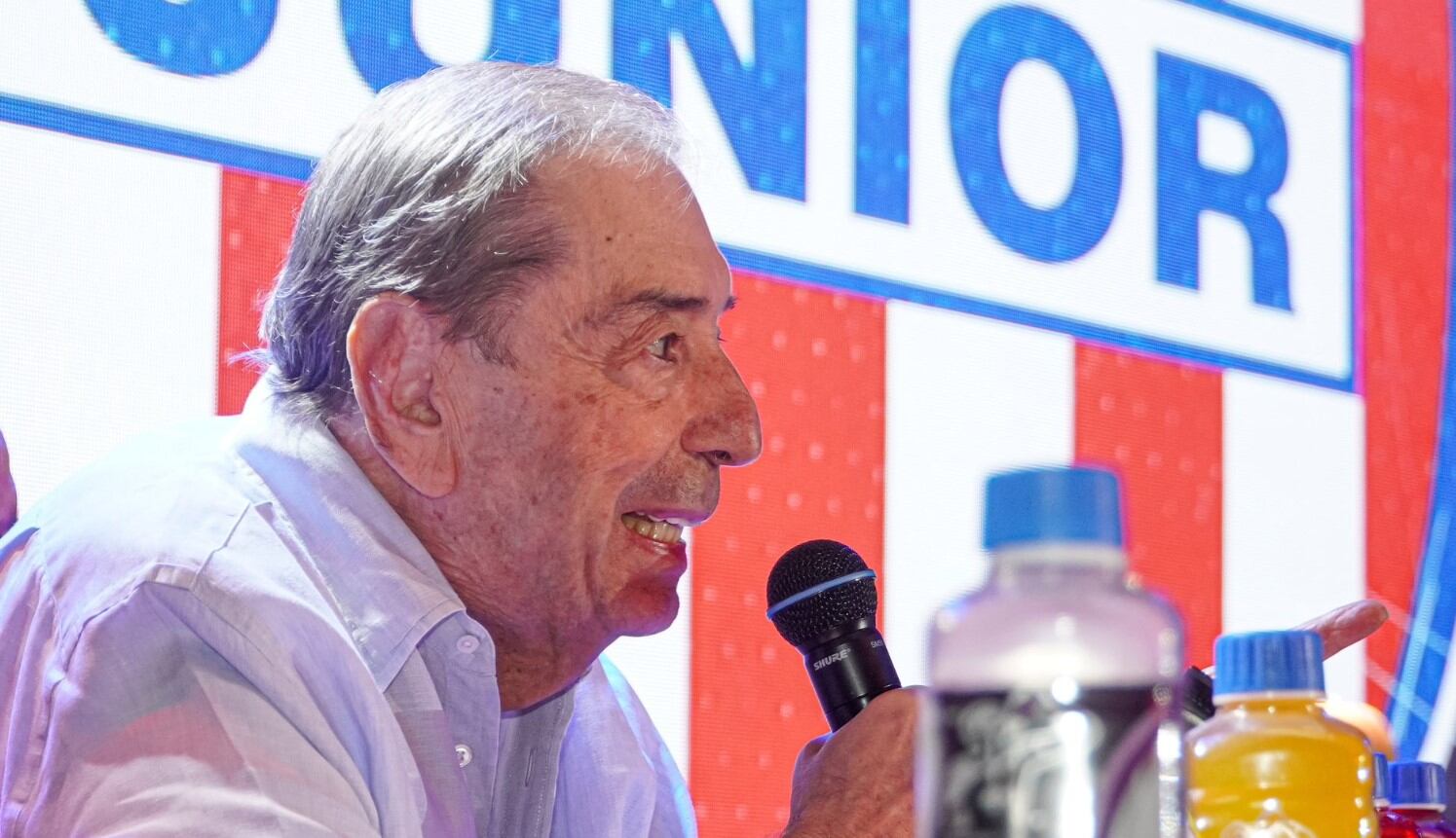 Fuad Char, máximo accionista de Junior, dejó claro que aún no define la continuidad de César Farías - crédito Junior FC