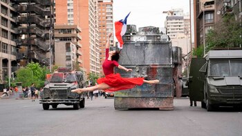 bailarina ballet protesta chile