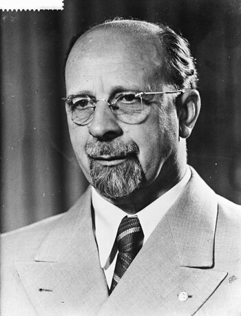 Walter Ulbricht, primer secretario del