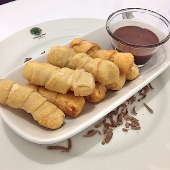 Los tequeños se sirven acompañados