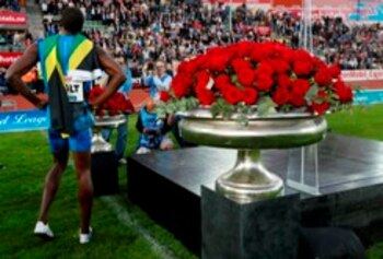 Jamaican sprinter Usain Bolt prepares