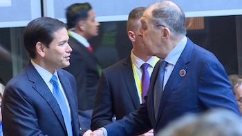 Lavrov insta a Rubio a evacuar a los diplomáticos de EEUU de Kiev