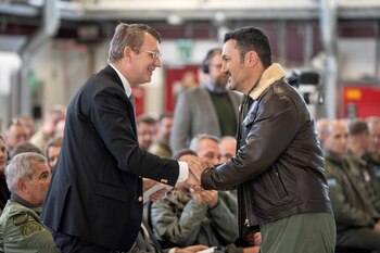 Luis Petri, ministro de Defensa