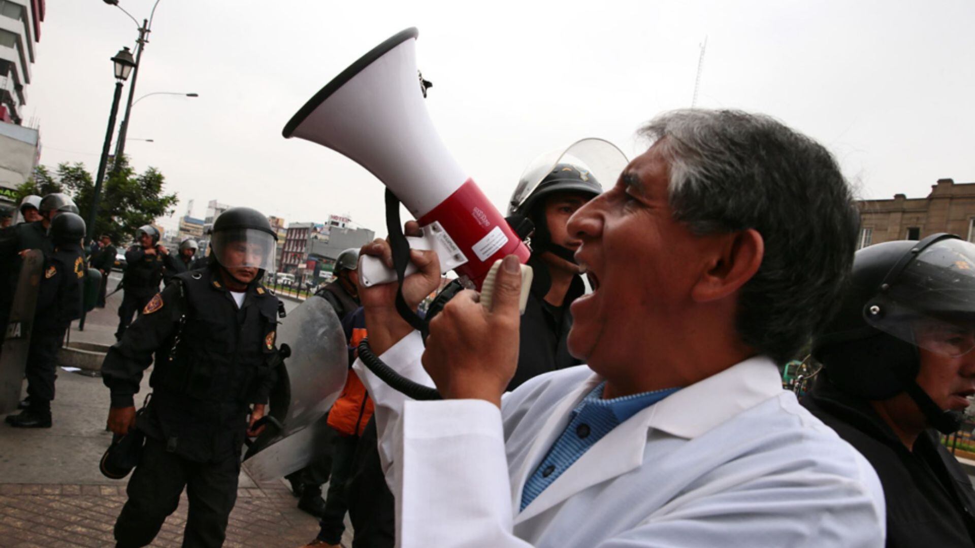 Trabajadores del Minsa saldrán a las calles este martes. Crédito: Andina