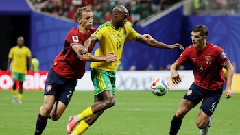 Sadilek adelanta a los checos con un gol tempranero y Mokoena frustra su victoria con un penalti: goles y resumen del partido entre República Checa y Sudáfrica, en vídeo