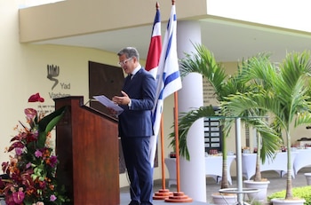 Como parte del homenaje a Manuel Tovar, la organización Keren Kayemet plantó 18 árboles en Tierra Santa. Crédito: Ministerio de Relaciones Exteriores y Culto