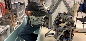 Este robot de asistencia se