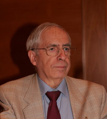 16-12-2021 Fallece el académico de