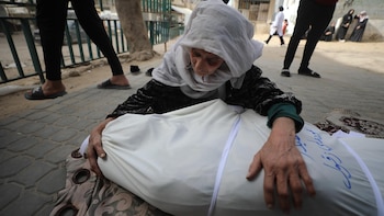 Al menos dos muertos en