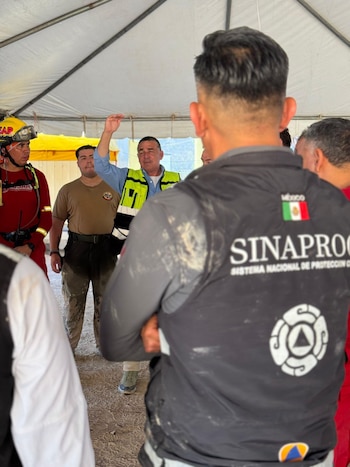 El operativo de rescate se mantiene activo con labores ininterrumpidas en la mina Santa Fe.