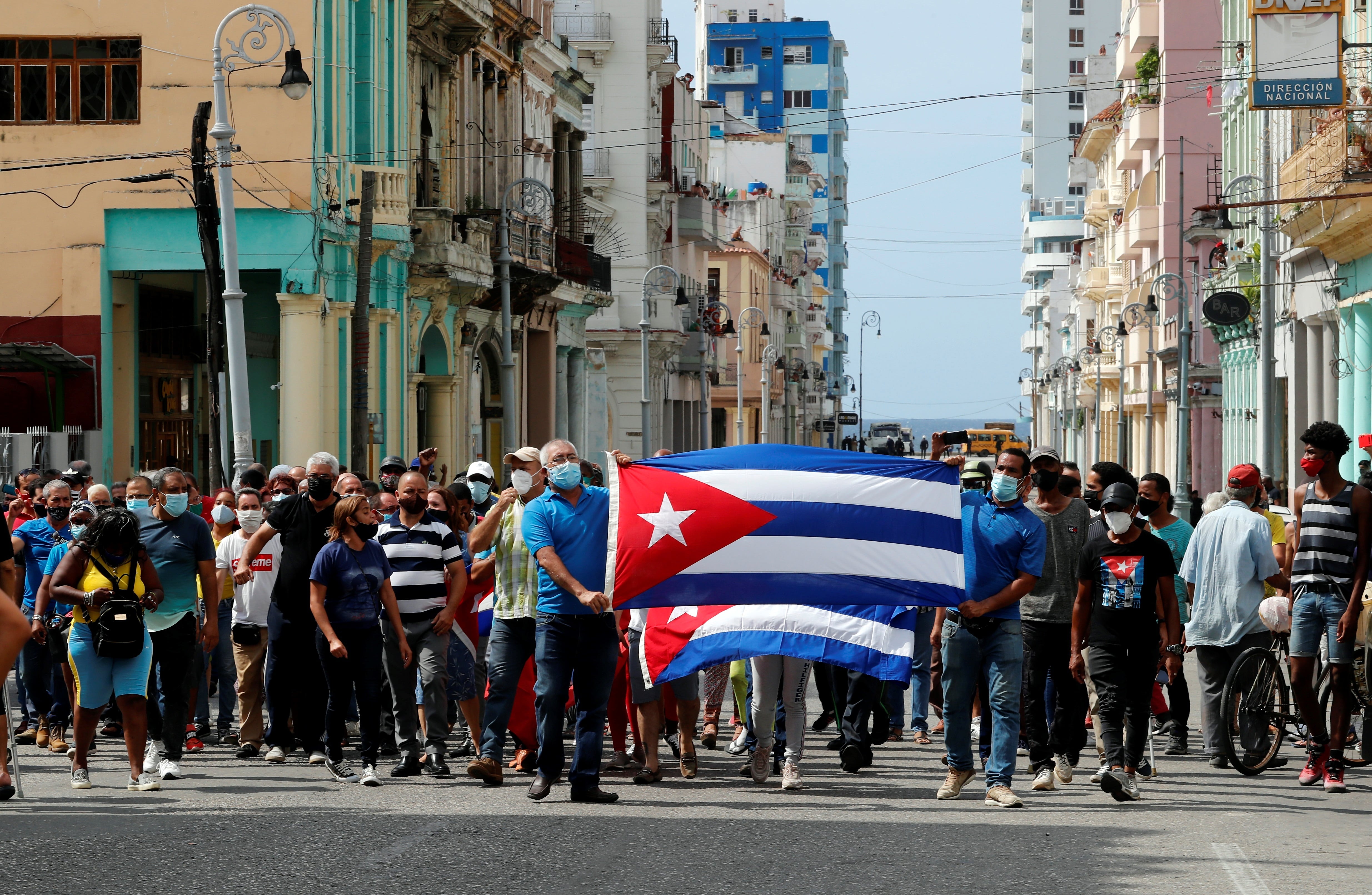 Cubalex documentó 54 hechos represivos contra 28 excarcelados del 11J en 2026 y advirtió que al menos cinco regresaron a prisión. (EFE/Ernesto Mastrascusa)
