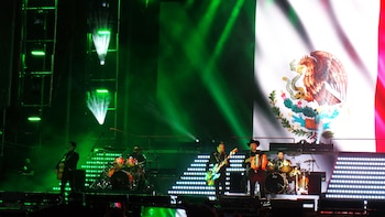Los Tigres del Norte hacen retumbar la Venustiano Carranza con histórico concierto de 4 horas