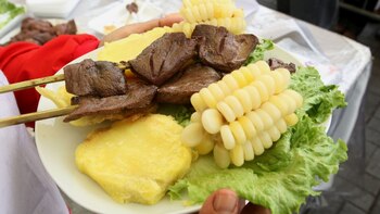 Los anticuchos son un platillo