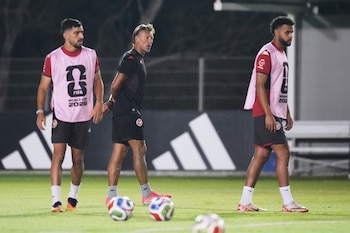 Renard asumió la selección de Túnez en pleno Mundial 2026 tras la derrota por 5-1 ante Suecia y convocó al plantel de inmediato
(AP Foto/Dolores Ochoa)