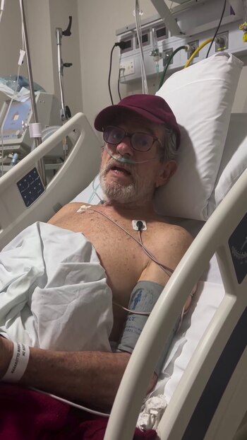 Alarcón estuvo internado por más