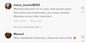 Fans tejen historia de amor