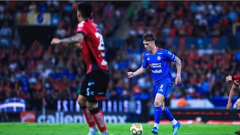Cruz Azul sobrevive al susto y vence 3-2 al Atlas en la ida de cuartos