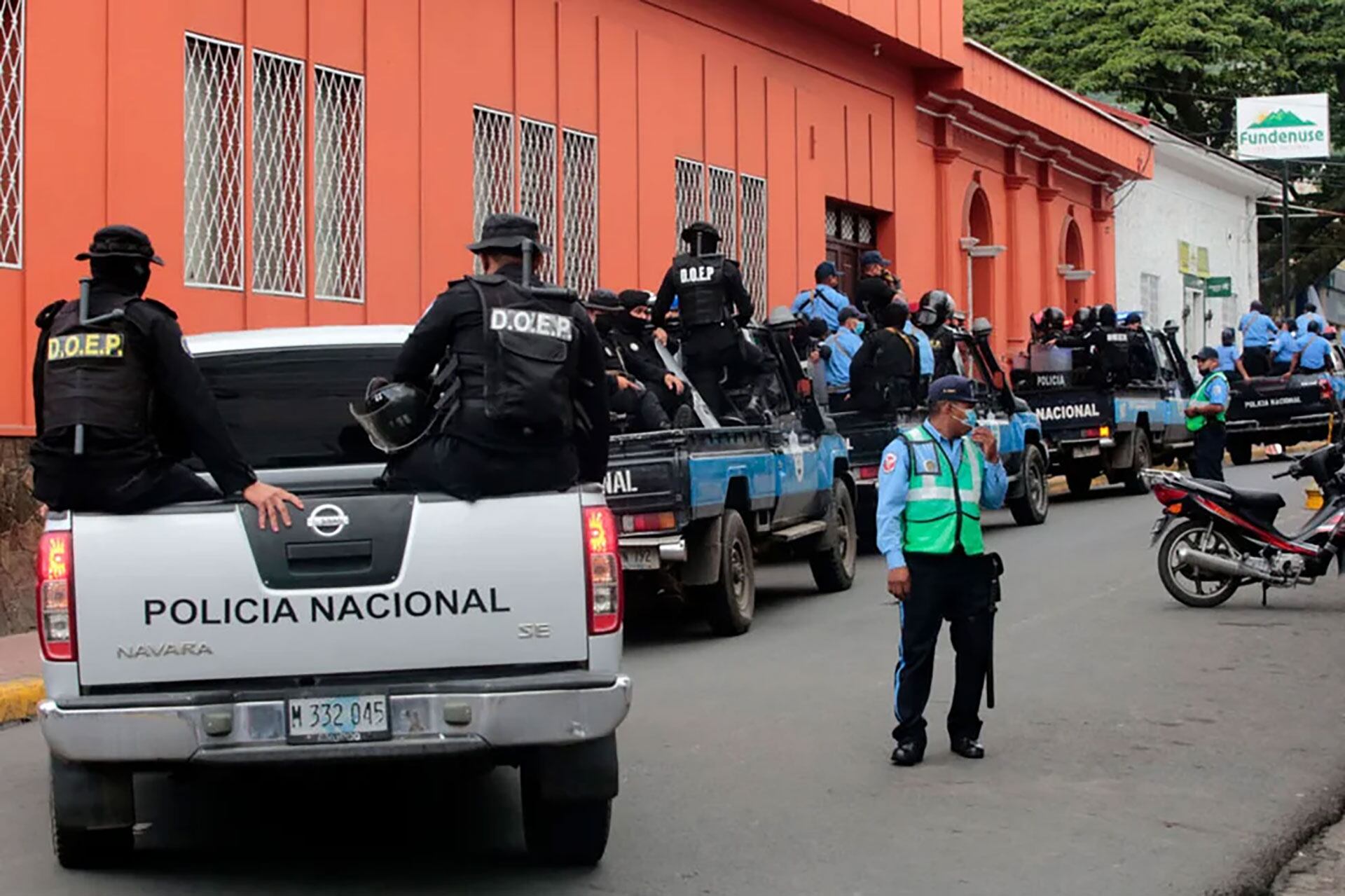 Policía en Nicaragua