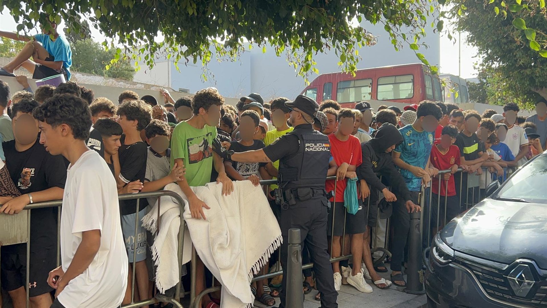 Interior despliega otros 45 agentes de la UIP de la Policía en Ceuta para reforzar el dispositivo de seguridad