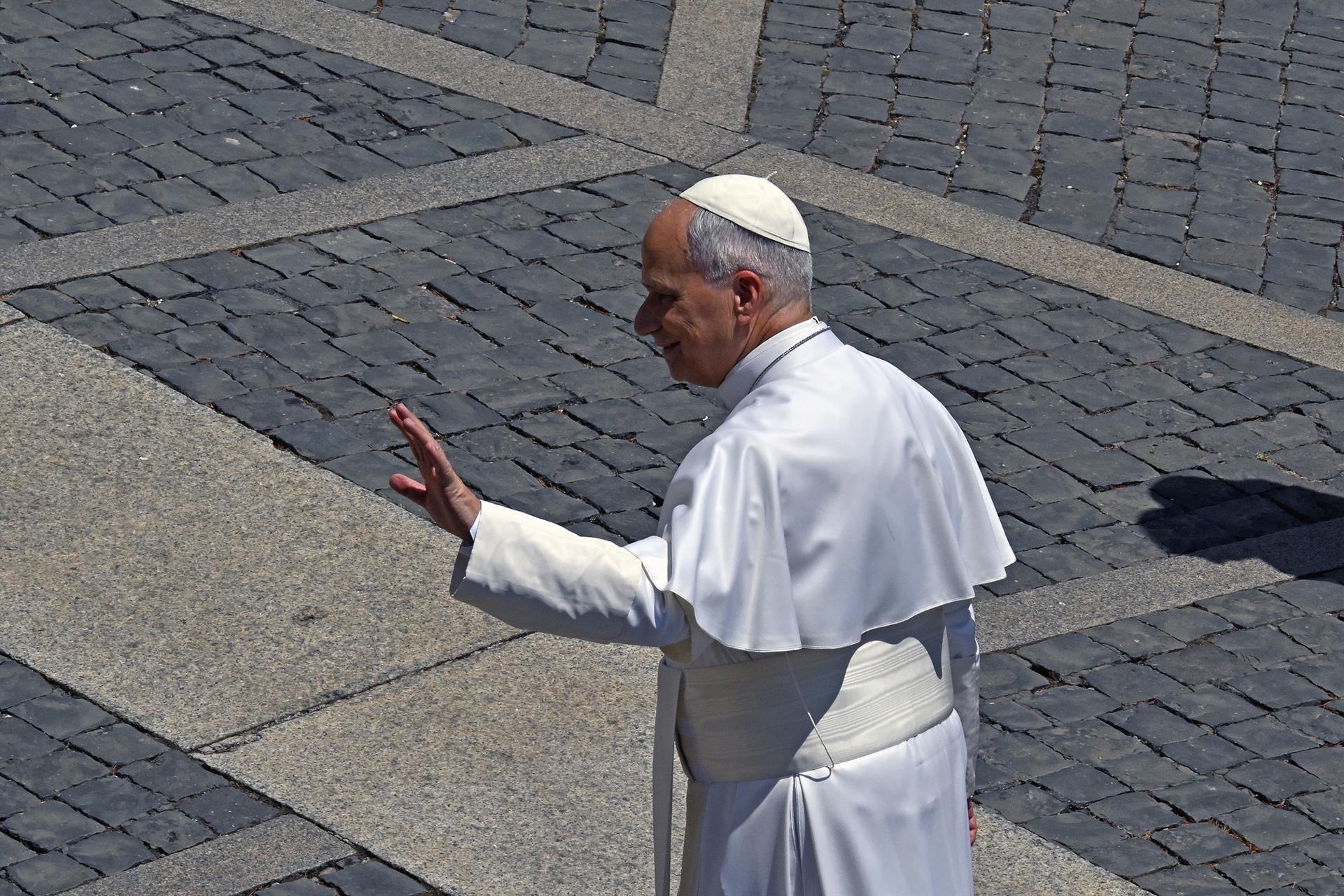 Obispos de Uruguay, Argentina y Perú piden priorizar la salud del Papa y contemplan "aligerar" la agenda de su viaje