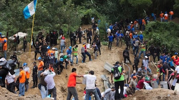 El intenso trabajo de rescatistas