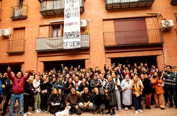 Paralización del intento de desalojo de Ana María por el Sindicato de Vivienda de
Carabanchel, 14 de noviembre de 2024. (SVC)