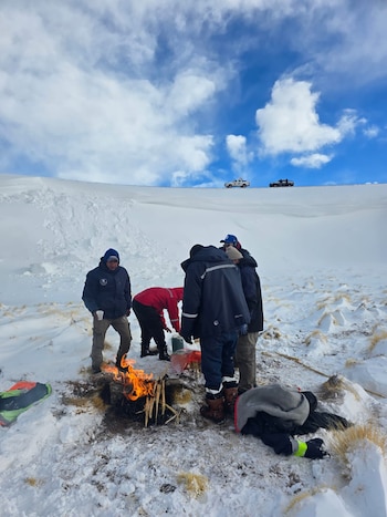 Rescataron a los mineros atrapados por el temporal de nieve en Catamarca