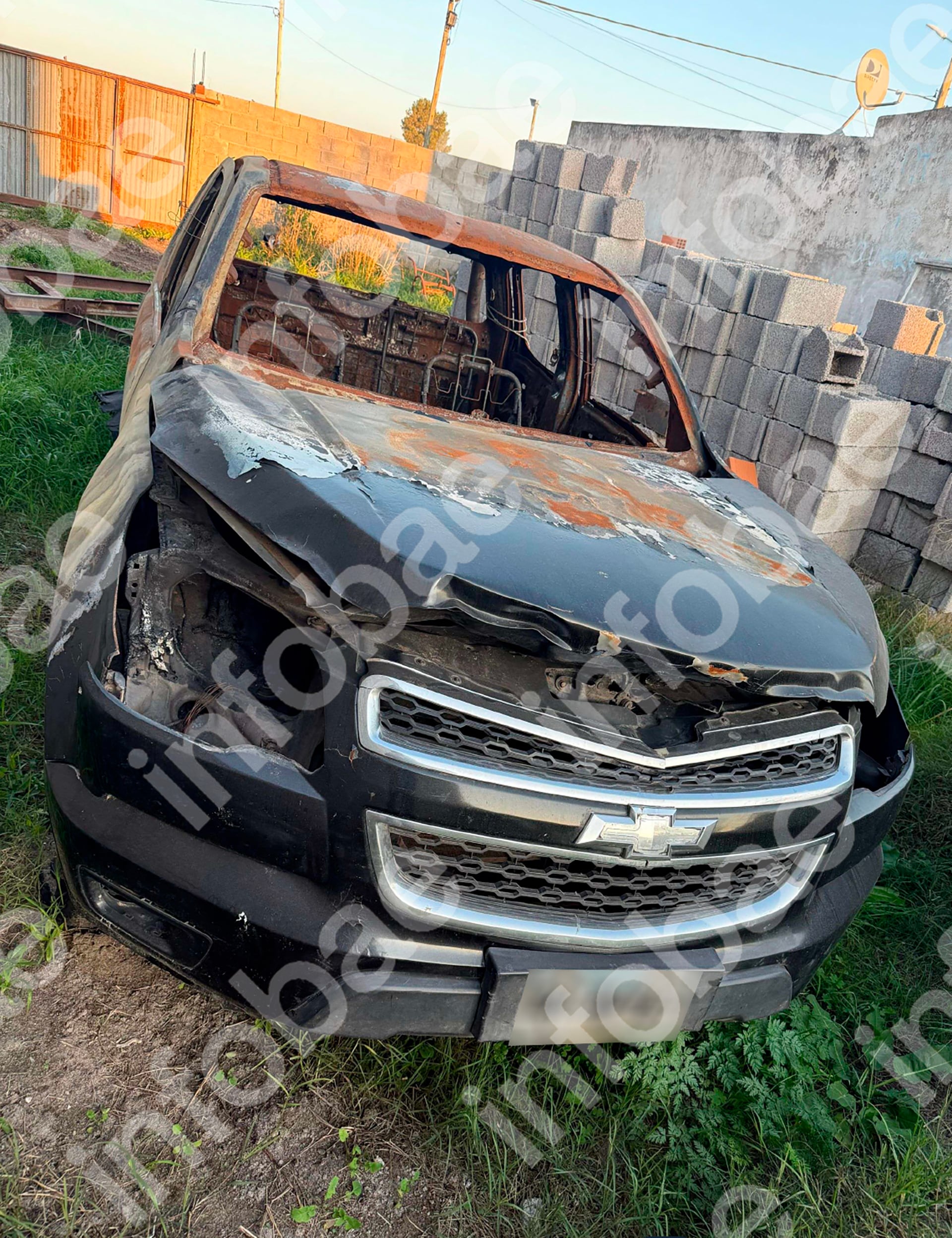 El incendio ocurrió el 20 de marzo de 2025, cuando el conductor circulaba por un camino rural hacia el aeródromo de Olavarría. (Poder Judicial)
