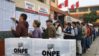 Advierten que llevar prendas con logos de partidos políticos durante elecciones puede ser considerado delito