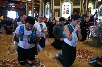 Miles de personas conmemoran el día de la virgen de los ángeles de Costa Rica