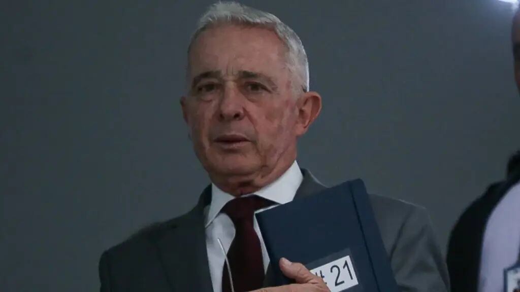 Álvaro Uribe Vélez fue presidente de Colombia entre 2002 y 2008  - crédito Colprensa