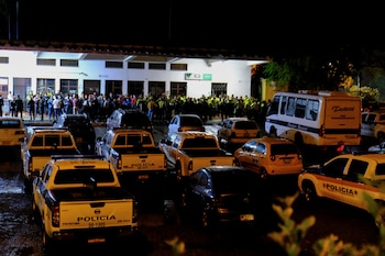 Colombian police meet before the