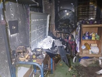 Bomberos y policías rescatan a