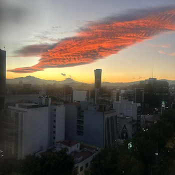 Nube sorprende a los habitantes