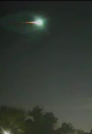 La caída de bólidos es relativamente común, pero rara vez se observa con tanta claridad en áreas densamente pobladas