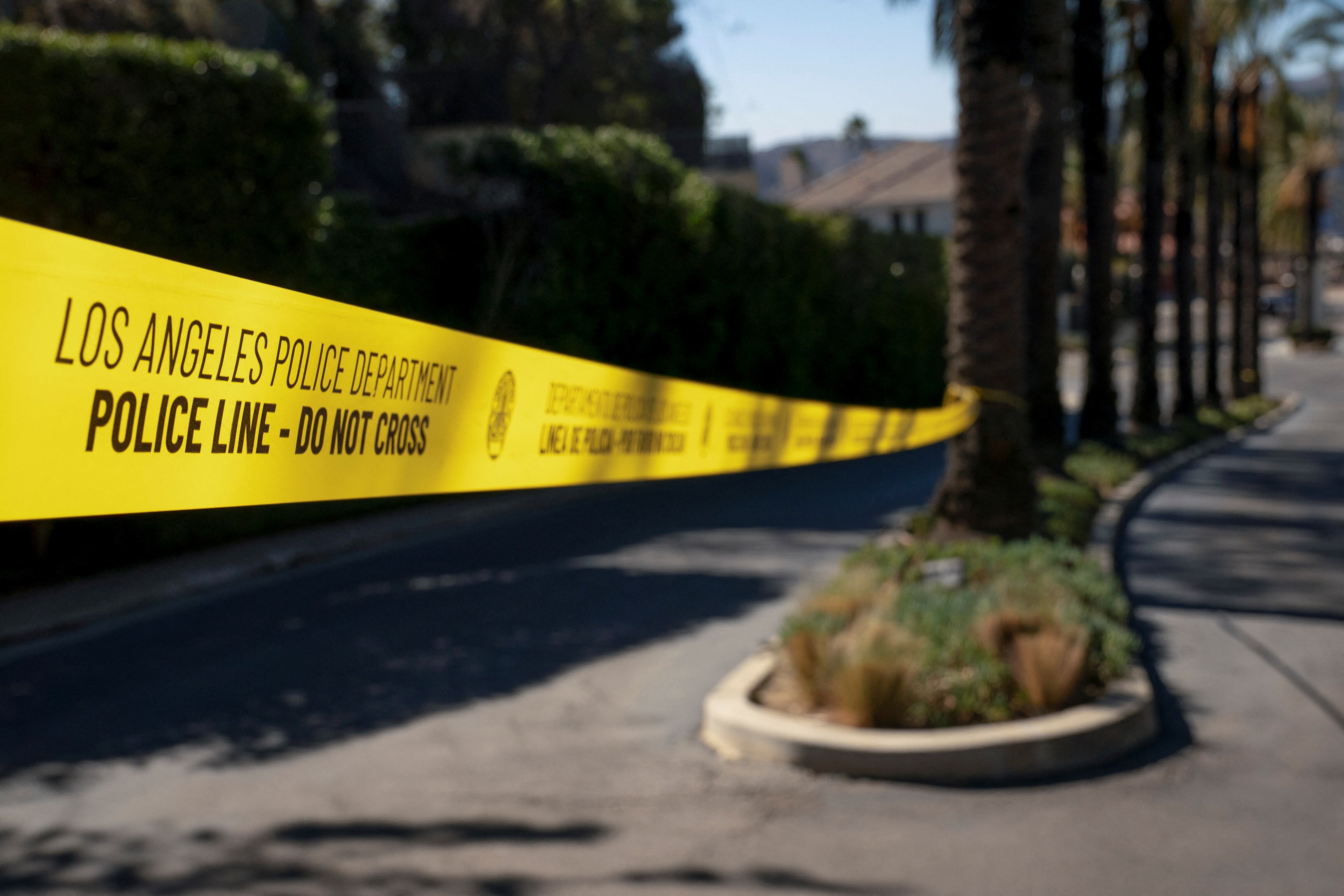 Las autoridades confirmaron que ningún miembro de la familia de Rihanna resultó herido tras el ataque armado en Beverly Hills (REUTERS/David Ryder)