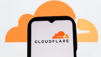 Cloudflare reporta más tráfico de agentes IA que de humanos: más del 1.700% son robots