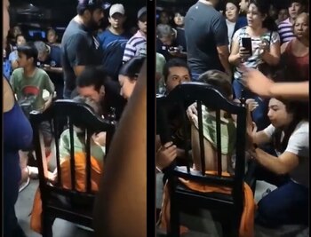 El menor estaba encadenado en