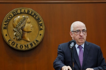 El gerente del emisor señaló que la ausencia de Germán Ávila Plazas en la próxima reunión abriría un debate sobre la constitucionalidad del quórum- crédito REUTERS/Luisa González