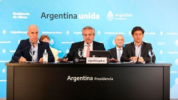 Alberto Fernández junto a Horacio