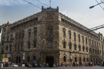 El Palacio Postal también ofrece