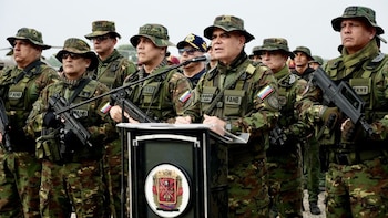 Duro reclamo de militares y