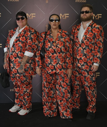 El trío eligió trajes coordinados