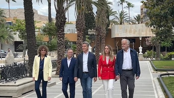 Feijóo pide la dimisión de Marlaska tras el fallecimiento de los dos guardias civiles en Huelva