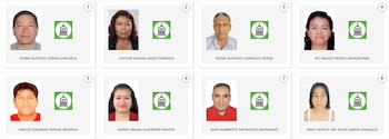 Una captura de pantalla que muestra ocho retratos tipo pasaporte de personas, con sus nombres debajo y un icono de escoba verde a la derecha de cada uno