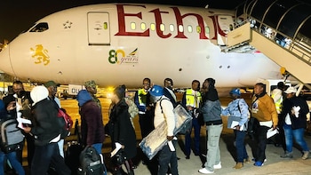 Llegan a Uganda los primeros evacuados por la ola de violencia xenófoba en Sudáfrica