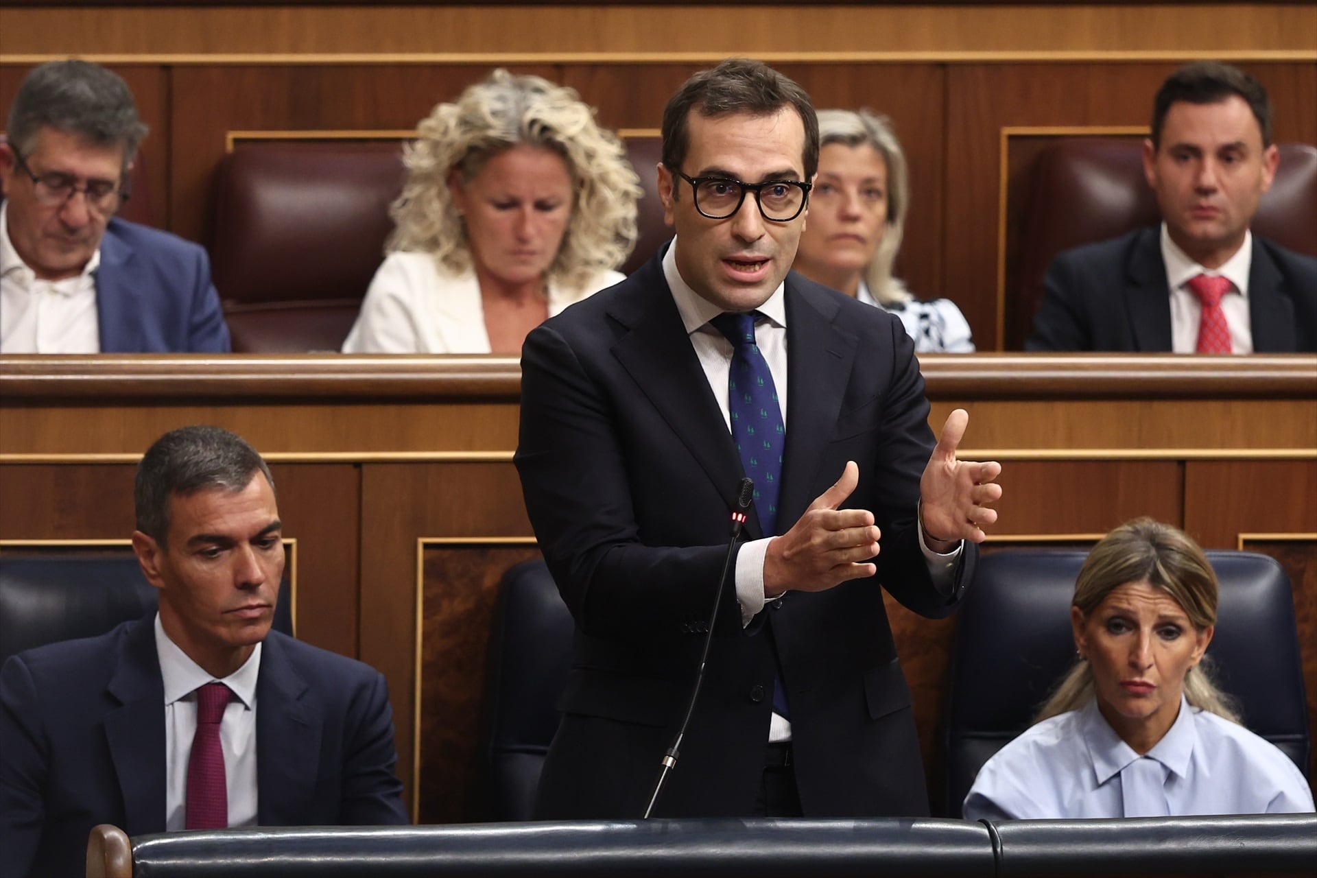El vicepresidente primero y ministro de Economía, Comercio y Empresa, Carlos Cuerpo, interviene durante una sesión plenaria en el Congreso de los Diputados.
Eduardo Parra / Europa Press