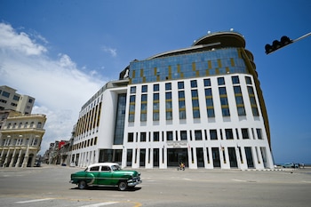 La cadena hotelera canadiense Blue Diamond deja de operar en Cuba