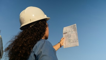 Día de la Mujer Ingeniera: por qué el Perú aún tiene una deuda pendiente con el talento femenino