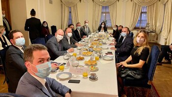 Guzmán con empresarios rusos